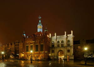 Bakgrundsbilder på skrivbordet Polen Gdańsk Natt Stadsgata Gatubelysning Städer