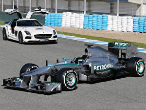 Tapety na pulpit Formula 1 Mercedes F1 W04 Samochody
