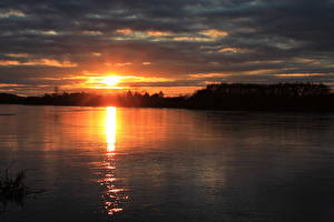 Bilder Flusse Morgendämmerung und Sonnenuntergang Sonne Natur