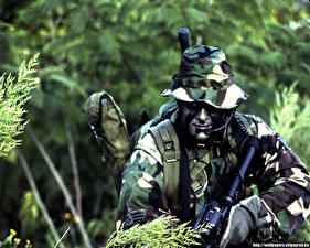 Картинка Солдат Маскировка военные