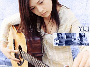 Bakgrundsbilder på skrivbordet Gitarr Musik Unga_kvinnor