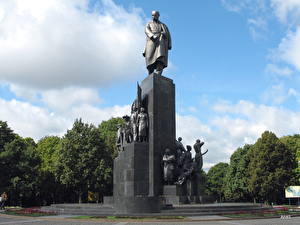 Fondos de escritorio Esculturas Ucrania Ciudades